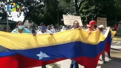 Descargar video: Trabajadores del sector salud en Carabobo protestaron por mejores salarios