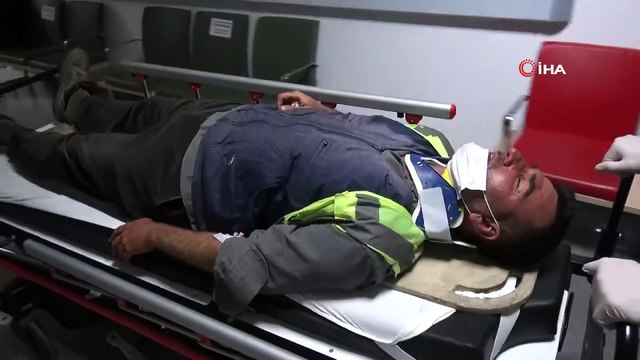 Otoyol işçilerini taşıyan minibüs devrildi: 14 yaralı