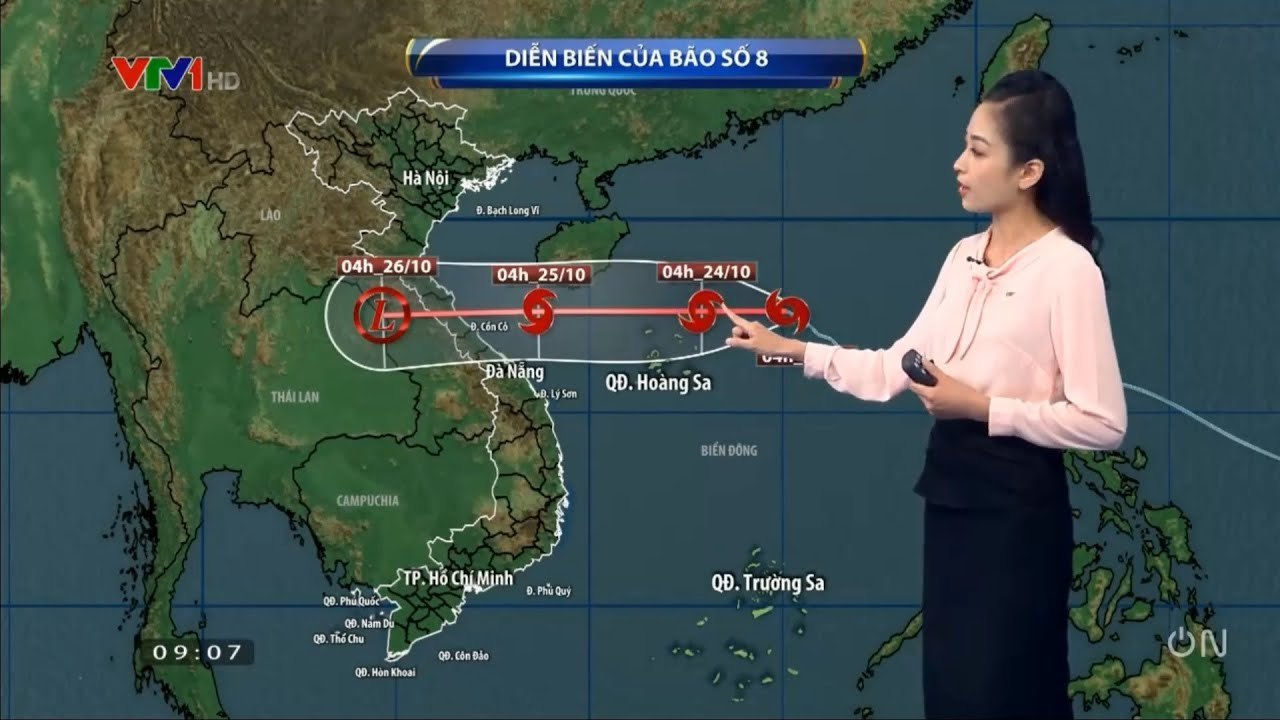 Bão số 8 nguy hiểm giật cấp 14 - Bão số 8 đổ bộ thẳng vào miền Trung