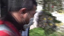 Esenyurt'ta Polis Kapı Kapı Dolaşıp Maske ve Kolonya Dağıttı