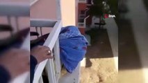 Kafası balkon korkuluklarına sıkışan çocuğu itfaiye kurtardı