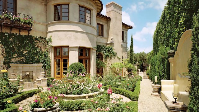 Visite de la villa hollywoodienne de Lionel Richie