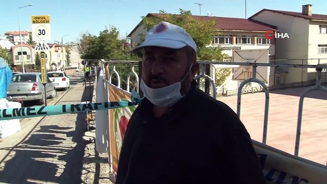 Uyarıları hiçe sayan meraklı vatandaştan ilginç tepki: 'Niye izliyorsun?'