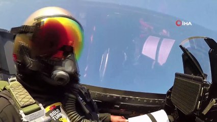 SOLOTÜRK Hem Gösteri Yapıp, Hem de Savaşabiliyor