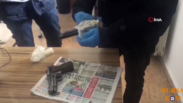 Bursa merkezli 3 ilde yapılan operasyon sonucu ruhsatsız silah ve mühimmat ticareti yapan 21 kişi gözaltına alındı
