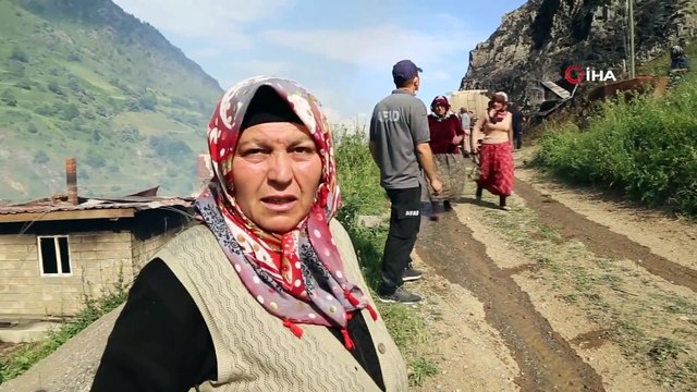 Artvin’in Yusufeli İlçesinde Çıkan Yangında 35 Ev Kullanılmaz Hale Geldi