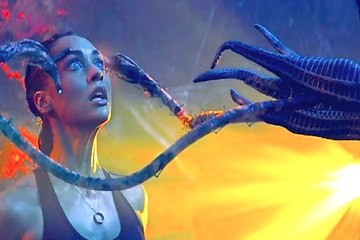 SKYLIN3S: SKYLINE 3 -  Official Trailer | Lindsey Morgan, Johathan Howard, Rhona Mitra