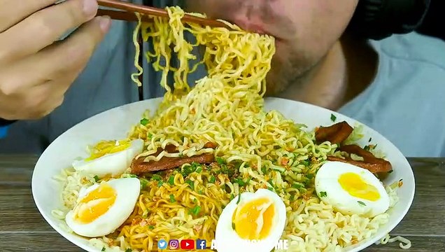 ASMR HOMEMADE FOOD NOODLES + EGGS + FRIED SAUSAGE SLICE ¦ EATING SOUNDS (NO TALKING) MUKBANG