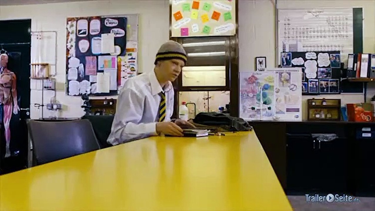 Am Ende Eines Viel Zu Kurzen Tages Trailer (2012)