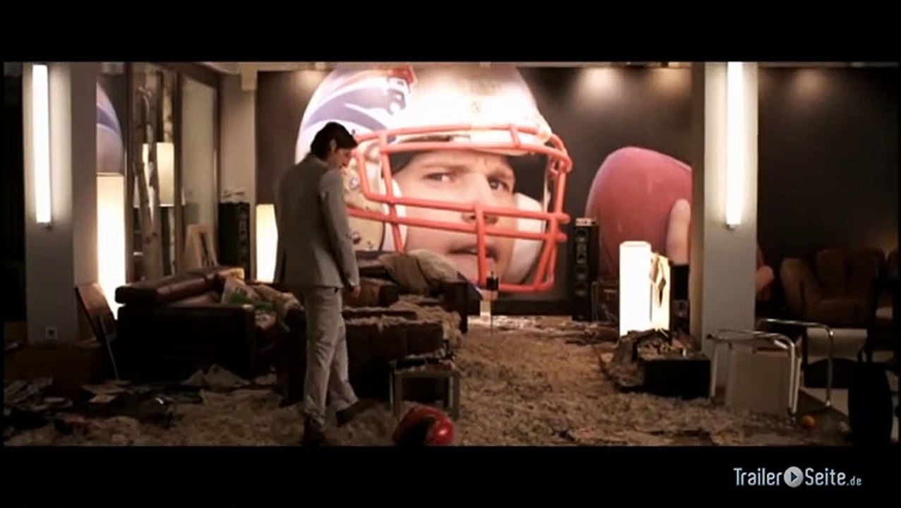 Ausschnitt zu Unter Frauen: Alex fliegt in die Luft