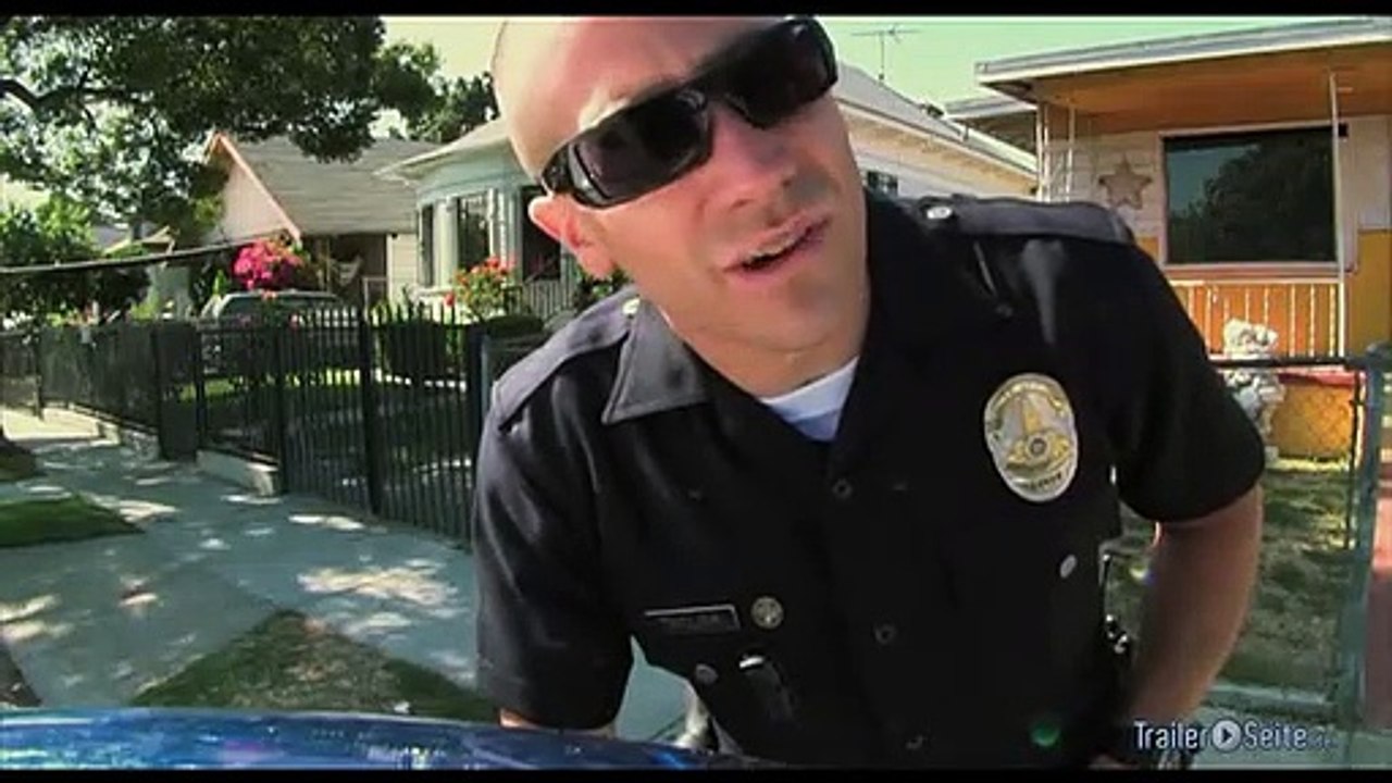 Ausschnitt aus end of watch: eintreten