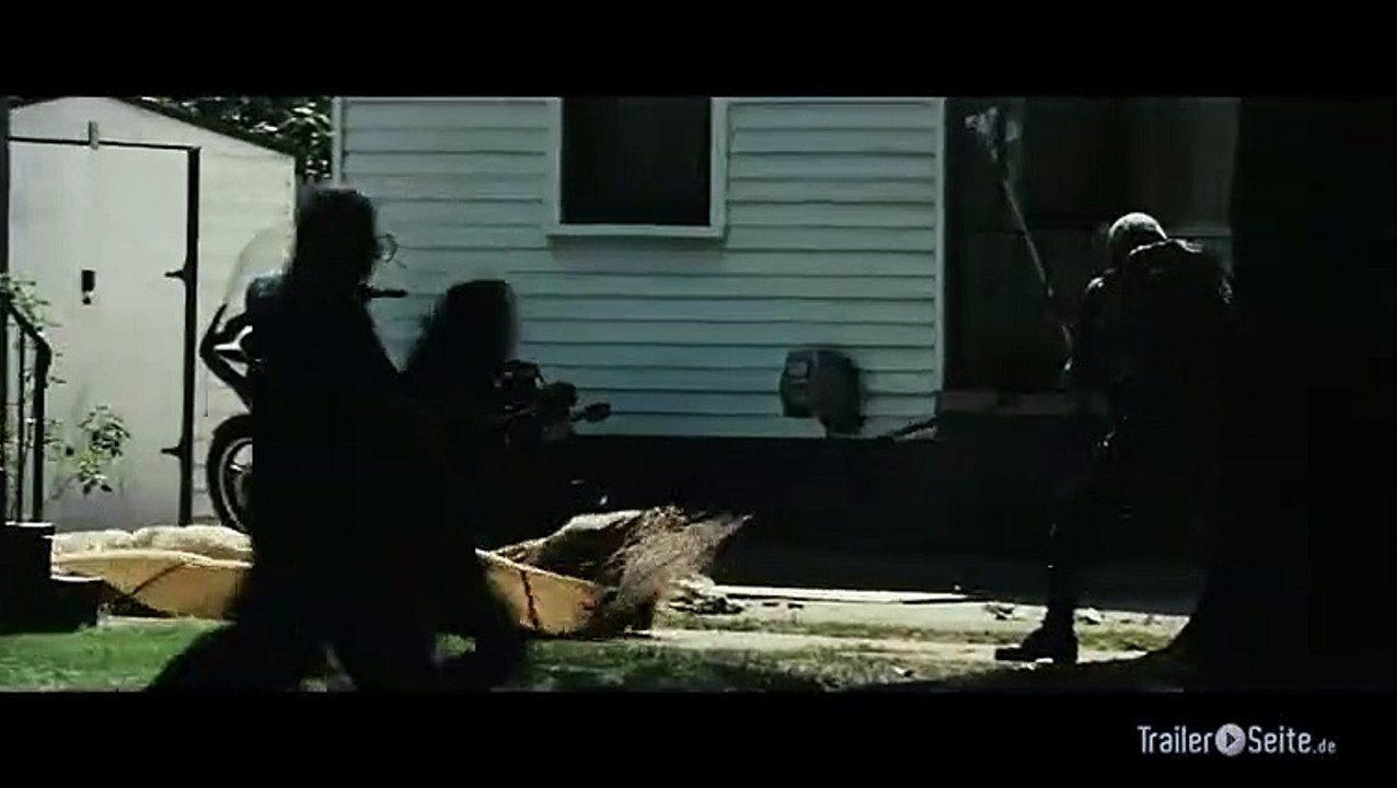 Red Dawn Ausschnitt: Fallschirmspringer