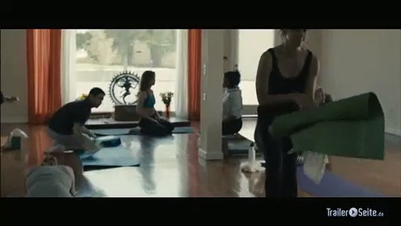 Ausschnitt aus Celeste Und Jesse: Yogastunde