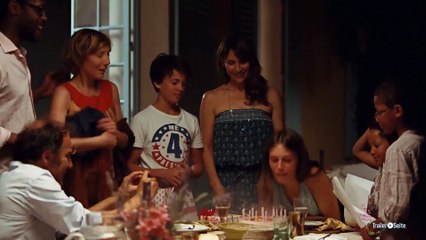 Jung Und Schön Trailer (2013)