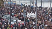 Masiva protesta contra la injerencia del Gobierno húngaro en la universidad