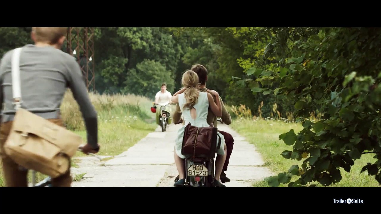 Zum Geburtstag Trailer (2013)