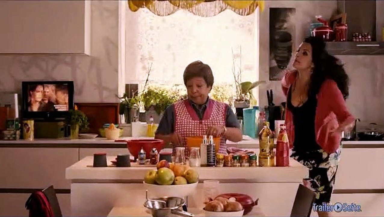 Ausschnitt aus Portugal Mon Amour: Flüsterpost