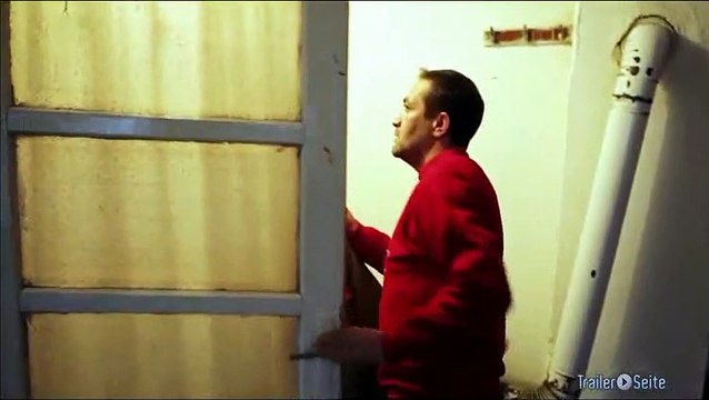 Ausschnitt aus Aus Dem Leben Eines Schrottsammlers: Senada Hat Bauchschmerzen