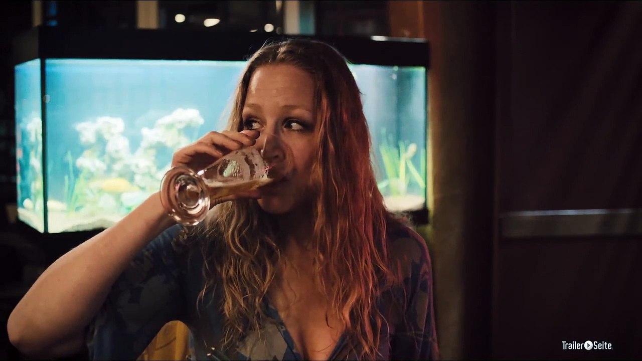 Lovely Louise Trailer (2014)