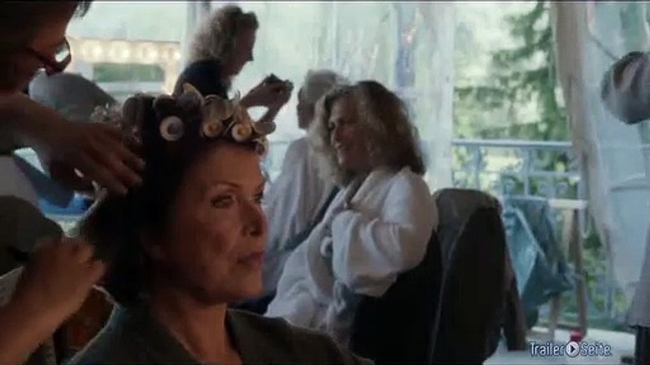 Ausschnitt aus Madame Empfiehlt Sich: Das Photoshooting