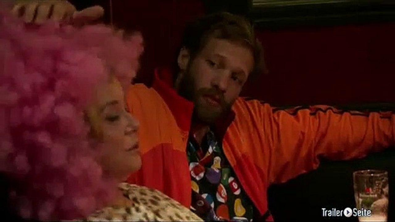 Ausschnitt aus Madame Empfiehlt Sich: In Der Bar