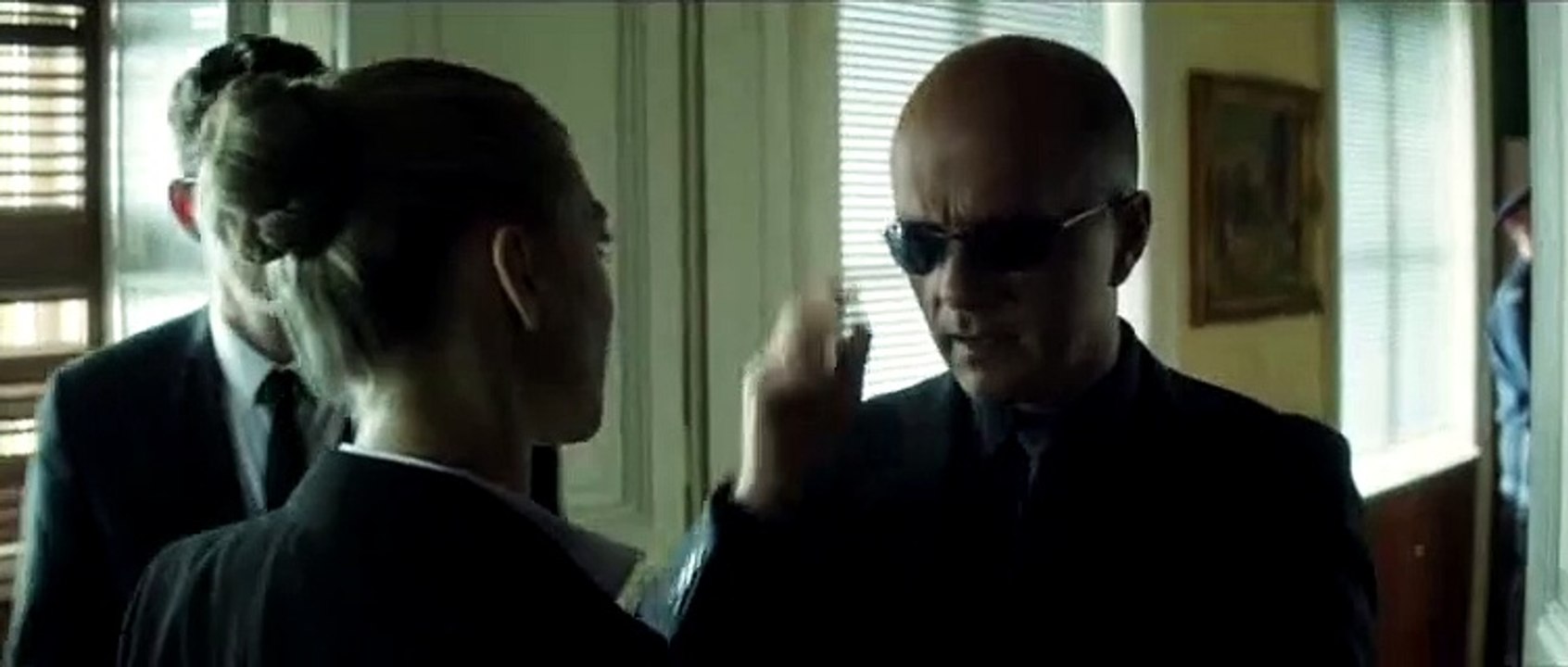 Ausschnitt aus Die Mamba: Bronski Und Triplex Im Büro