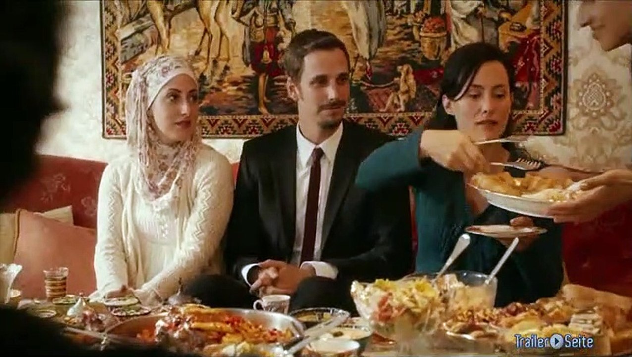 Ausschnitt aus Einmal Hans Mit Scharfer Soße: Antrittsbesuch