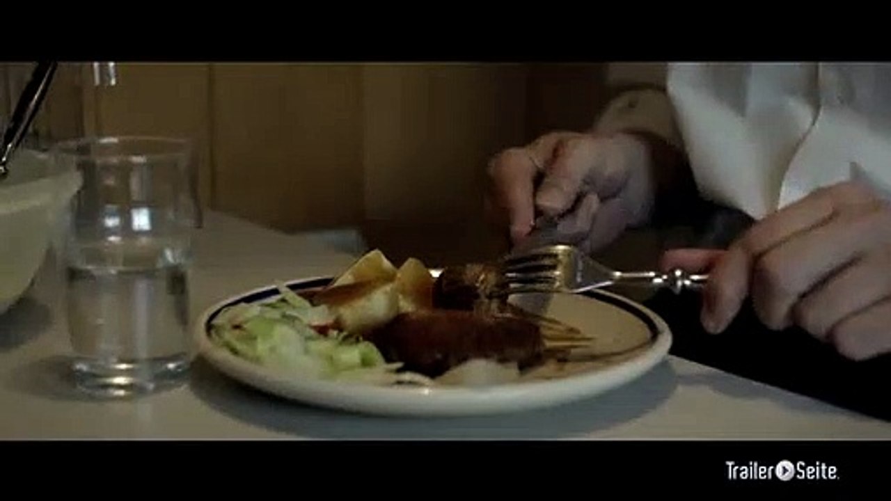 Ausschnitt aus When Animals Dream: Beim Essen