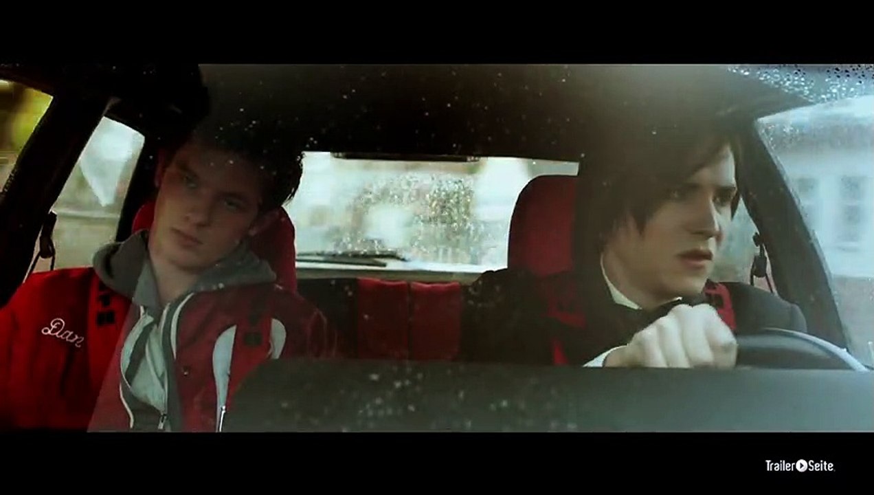 Ausschnitt aus Besser Als Nix: Die Fahrstunde