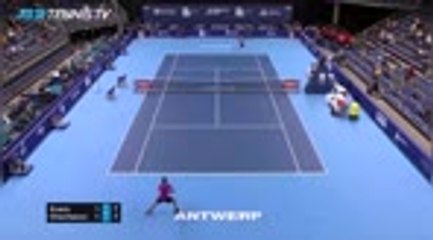 Anvers - La grosse colère de Khachanov qui dégoupille en plein match