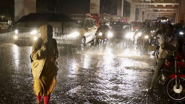 Heavy rains causes flood situation in Bengaluru