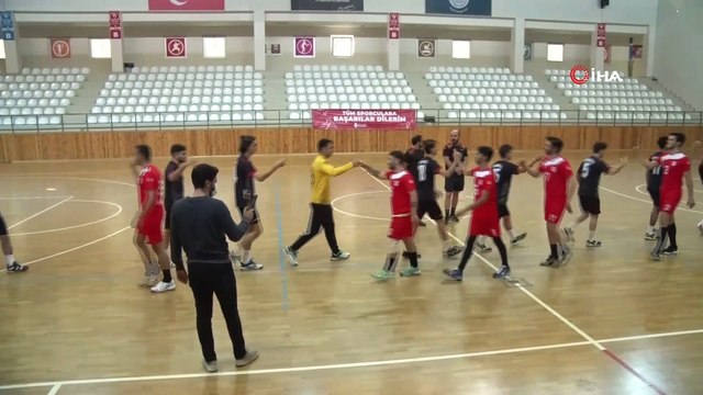 - Ümraniye Belediyesi Hentbol Takımı ikinci lige yükseldi
