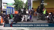 Mahasiswa Bersihkan Sampah di Lokasi Unjuk Rasa Tolak UU Cipta Kerja