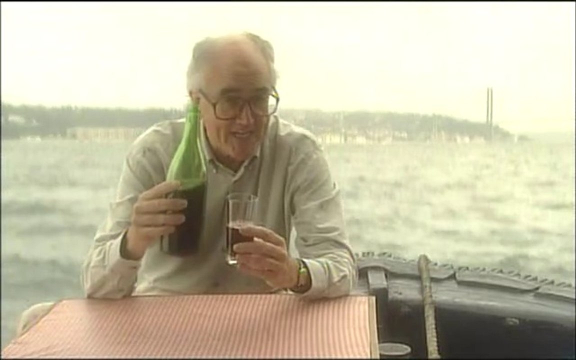 04 - An Invisible Object - Connections 3 (1997)