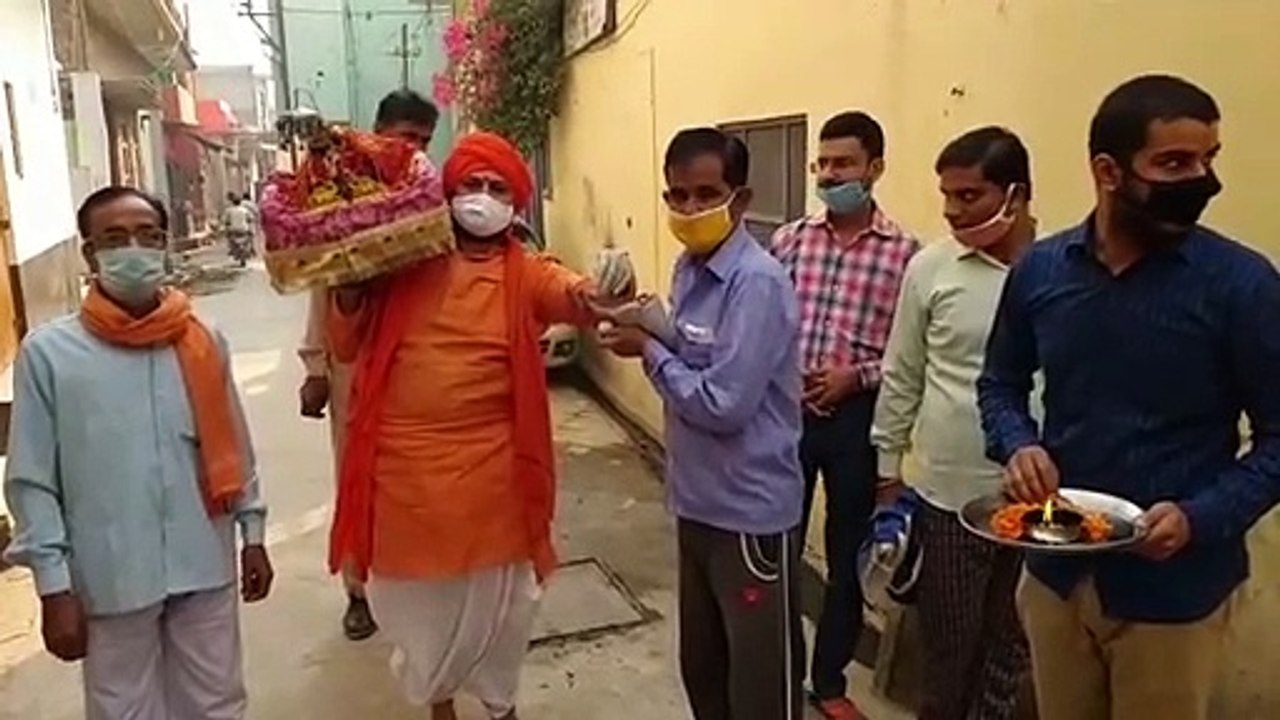 कांधला: नवरात्र दुर्गा अष्टमी के पर्व पर भव्य पालकी शोभायात्रा का आयोजन