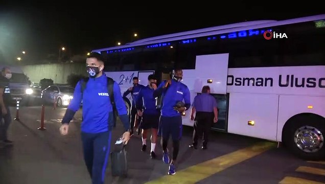 Trabzonspor, Fenerbahçe maçı için İstanbul’a gitti