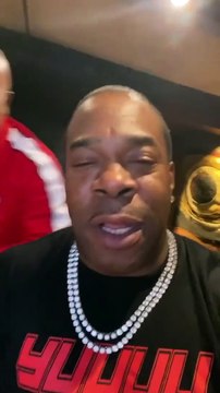 Busta Rhymes CLOWNS T.I. for ducking him on the VERZUZ Battle - MAJOR ROAST
