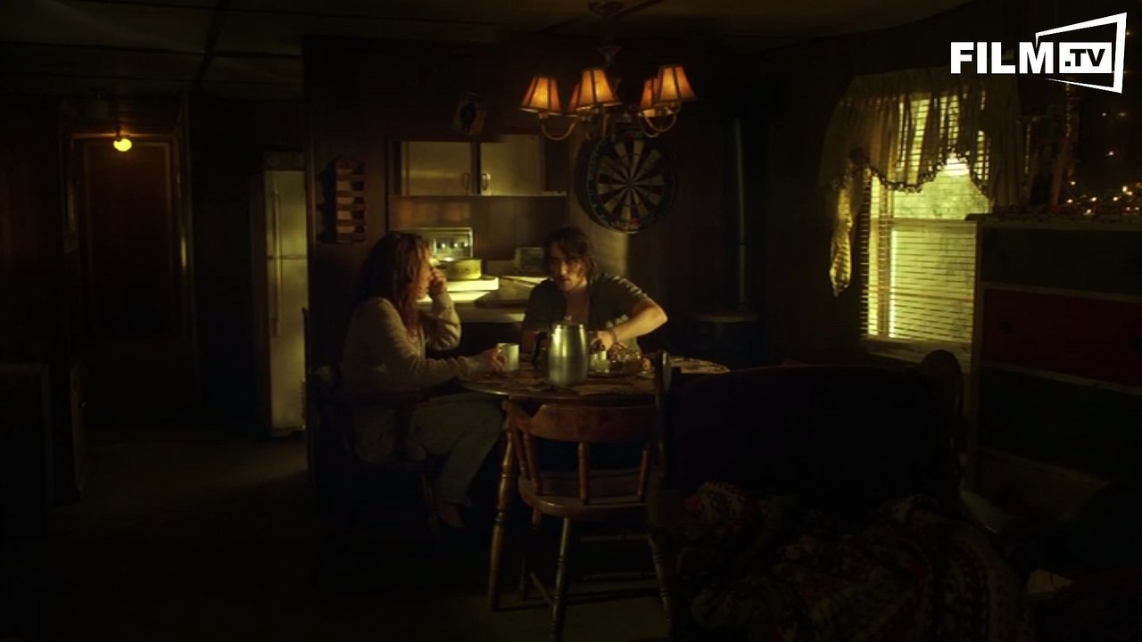 Hemlock Grove - Das Monster In Dir - Trailer - Serienkritik (2015) - Exkl. Clip