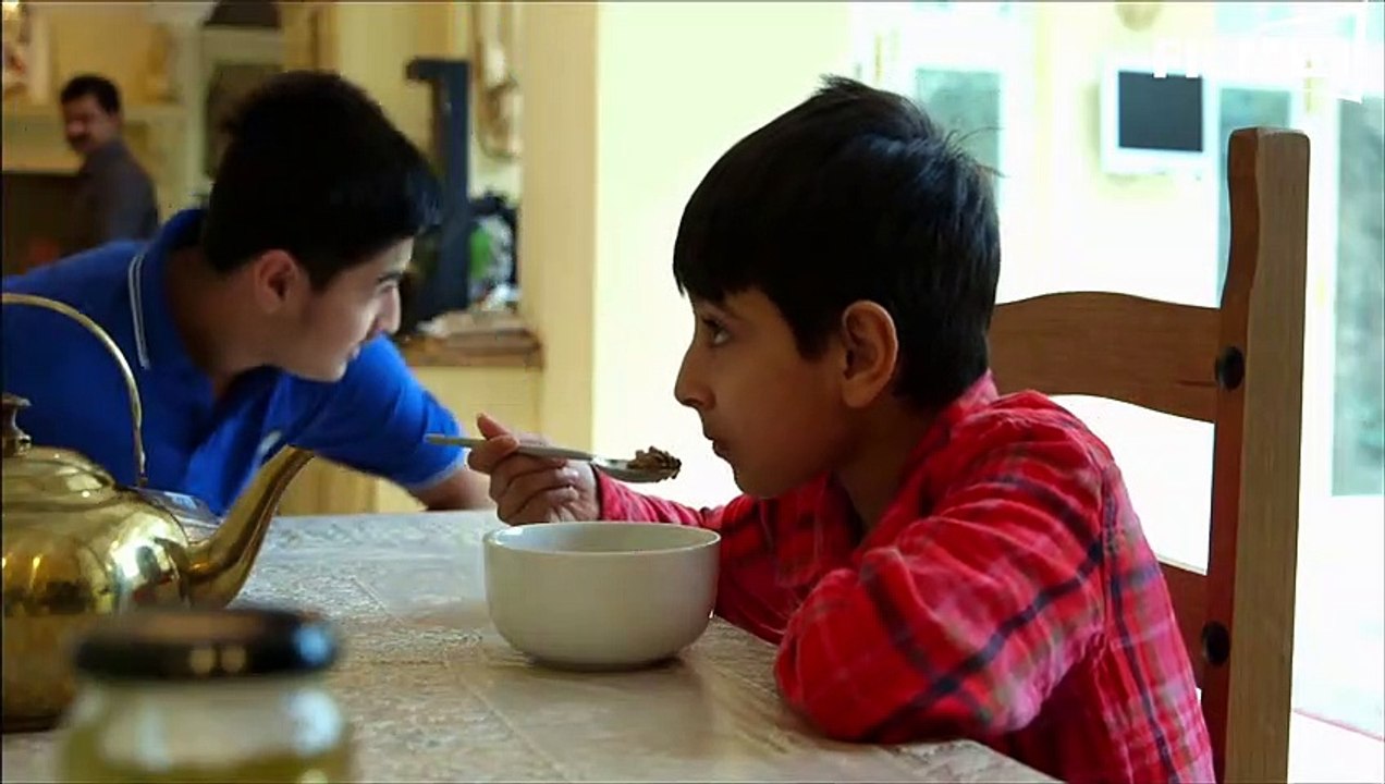 Malala - ihr recht auf bildung - trailer - filmkritik deutsch german (2015) - clip 1