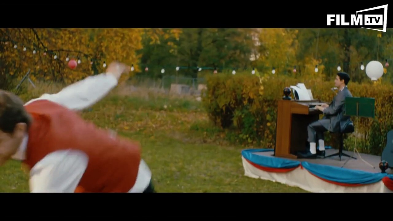 Stung Trailer Deutsch German (2015)