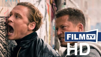 Hot Dog Trailer Deutsch German (2017) 2