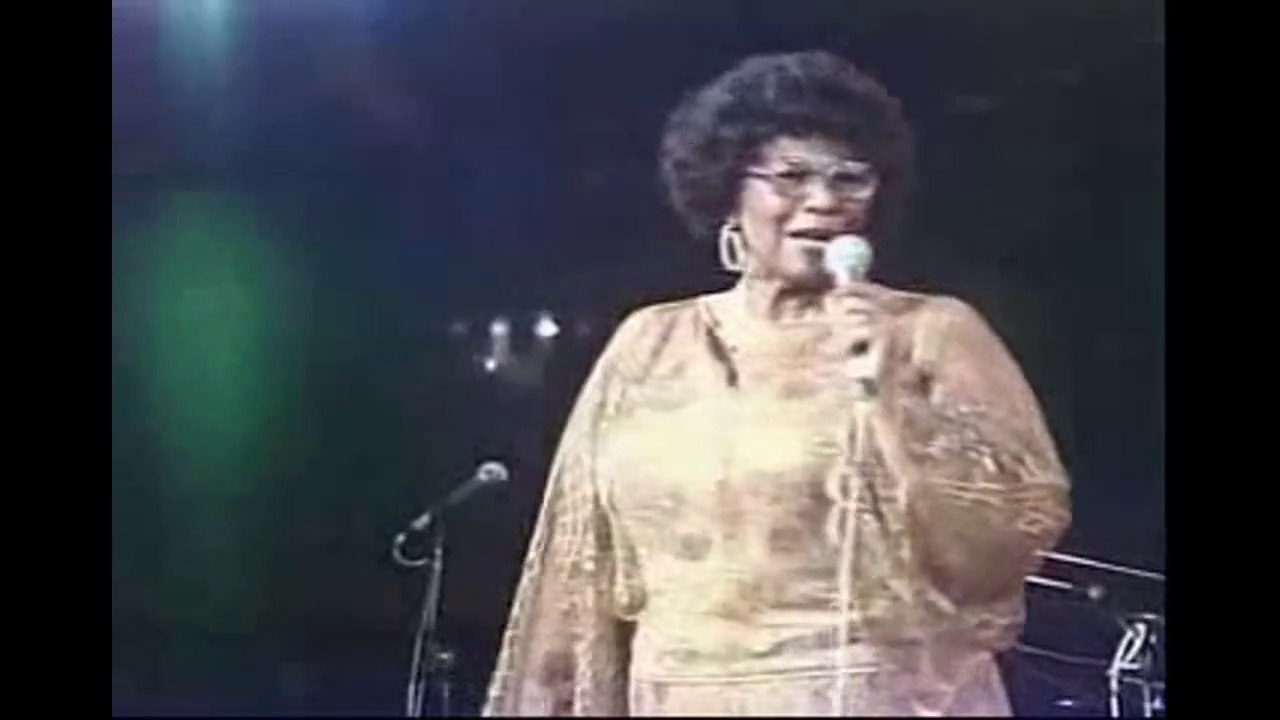ELLA FITZGERALD – I've Got A Crush on You (1979, HD)