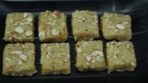 एपल बर्फी, बिना मावा मिल्क पाउडर या चाशनी बनाये । Apple Coconut Burfi for Navratri  - Vrat ka khana