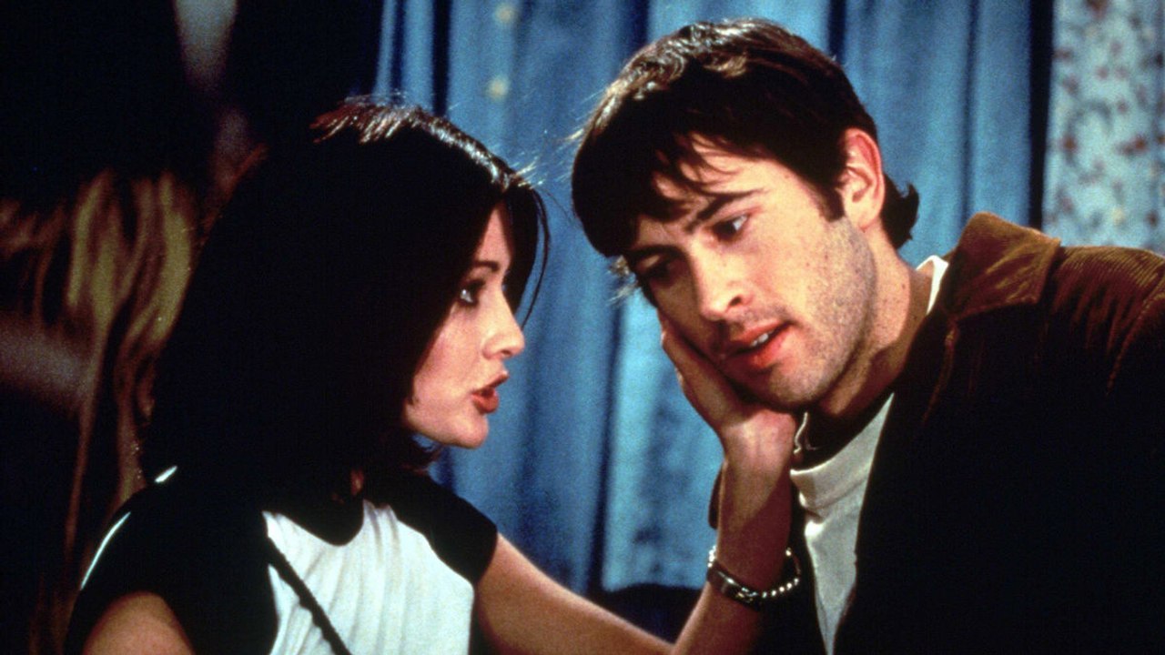 Mallrats Movie Shannen Doherty Jeremy London Jason Lee Claire Forlani Ben Affleck