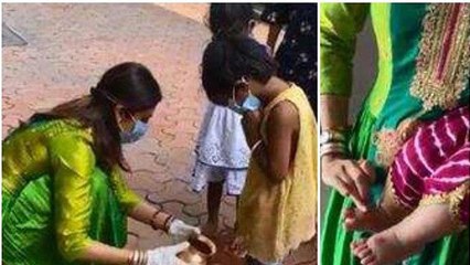 Shilpa Shetty ने नवरात्रि पूजा में बेटी Samisha को लगाया भोग, कन्या पूजन का Video Viral | FilmiBeat