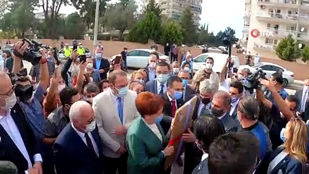 Akşener, ağabeyinin ismini taşıyan park açılışında gözyaşlarını tutamadı
