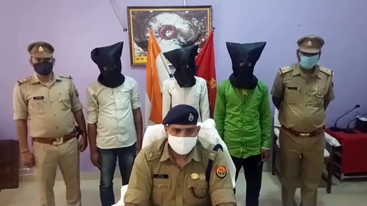 हत्या की घटना का सफल अनावरण करते हुए तीन अभियुक...