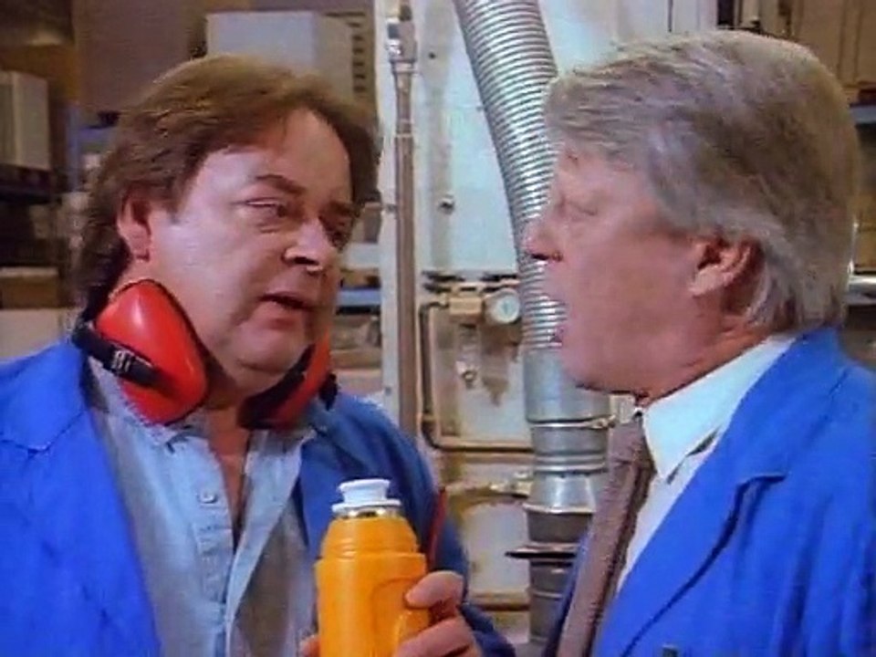 S01E02 - Hannelores Führerschein