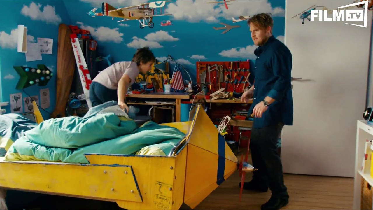 Hilfe Ich Hab Meine Lehrerin Geschrumpft - Trailer - Filmkritik (2015) - Clip 2