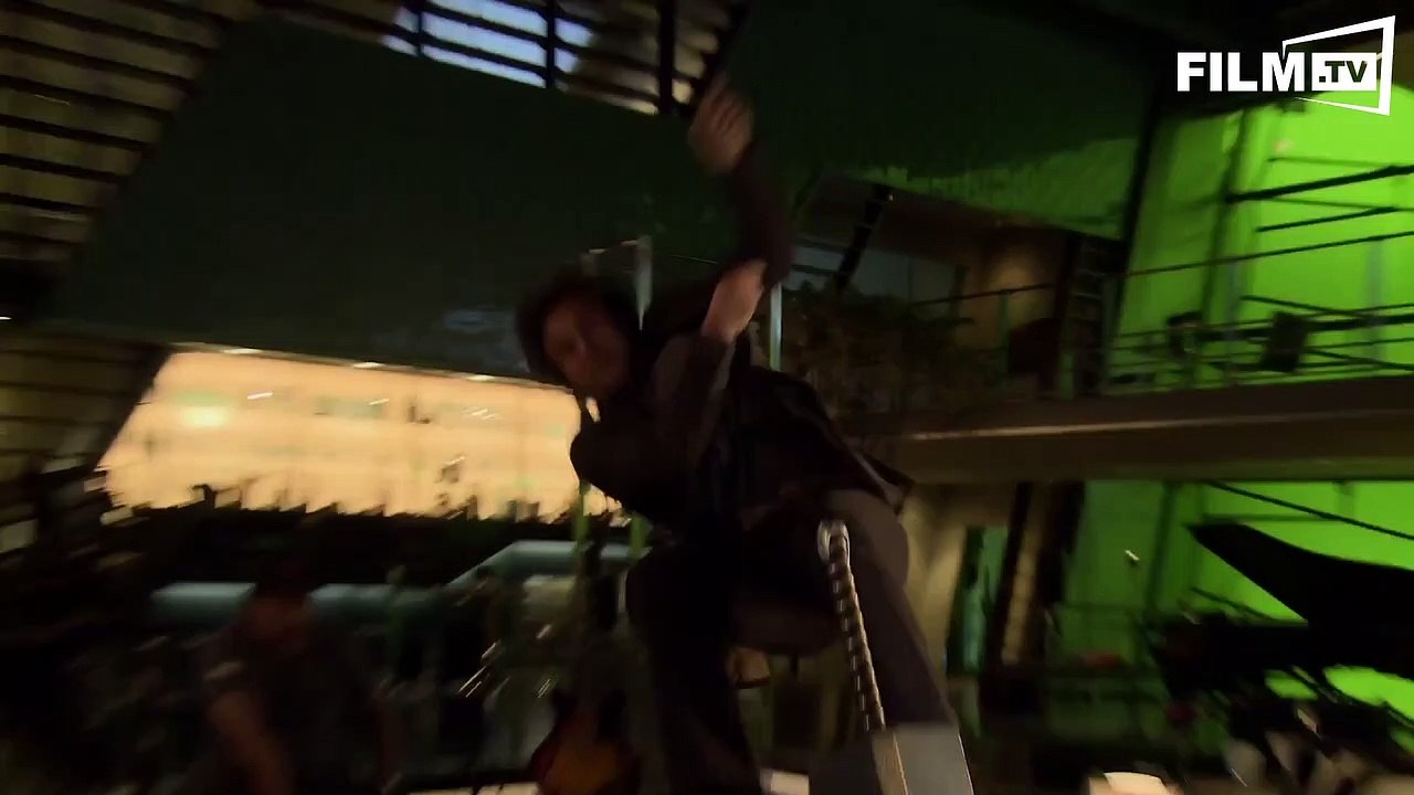Hulk in thor 3 - ragnarok (2015) - outtakes